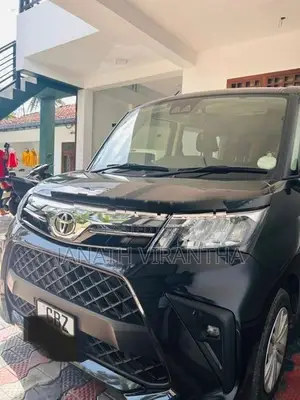 Toyota Roomy 2023