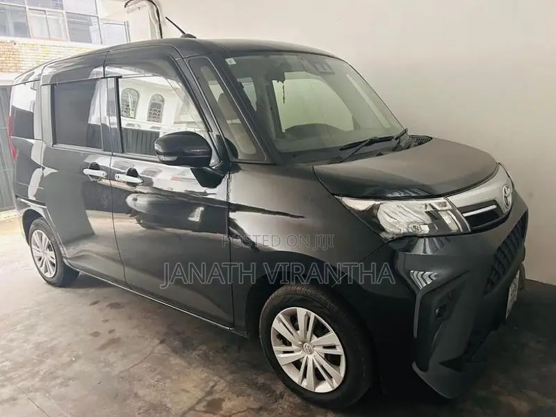 Toyota Roomy 2023