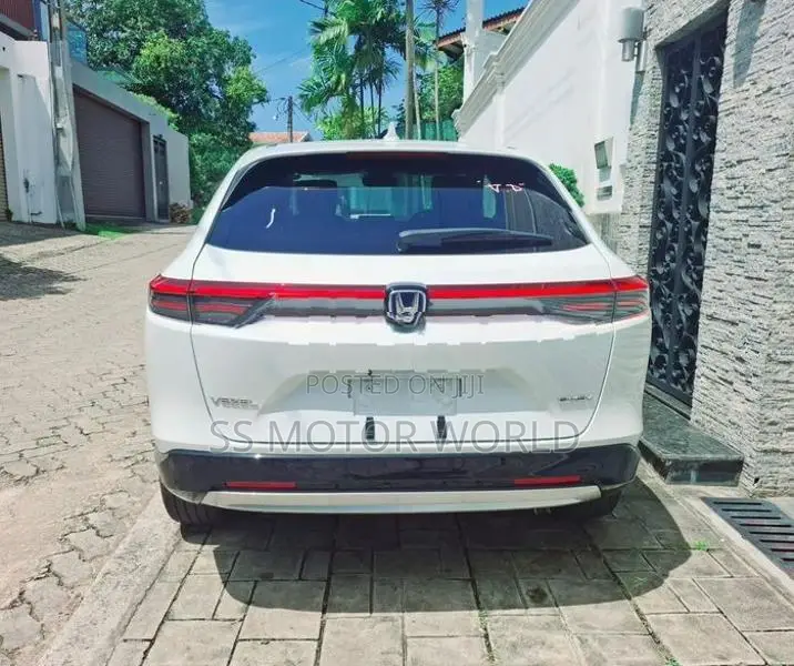 Honda Vezel Z PREMIUM 10SP 4WAY 2026