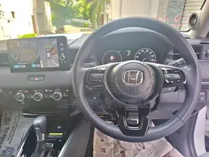 Honda Vezel Z PREMIUM 10SP 4WAY 2026