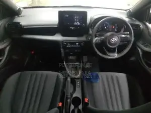 Toyota Yaris 2024 G