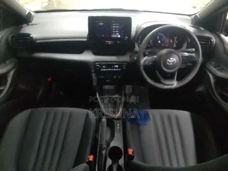 Toyota Yaris 2024 G