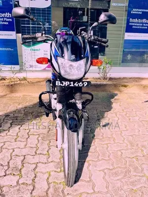 Bajaj CT100 CT 100 Es 2025