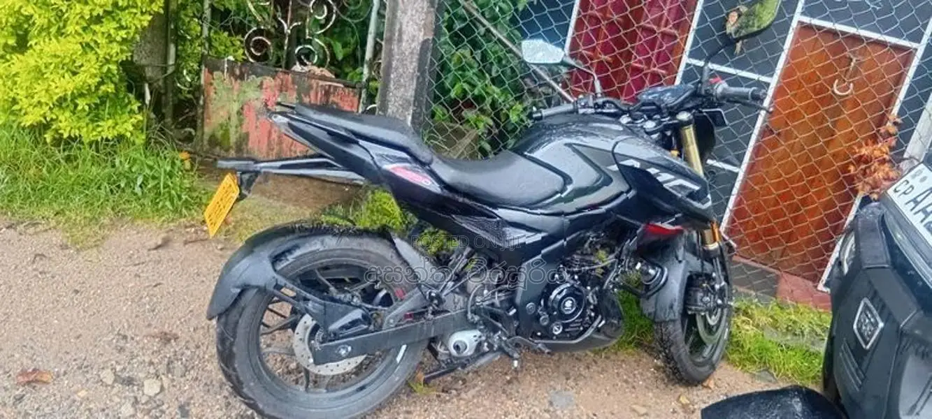 Bajaj Pulsar N160 Premium 2026