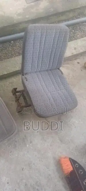 po5 l300
