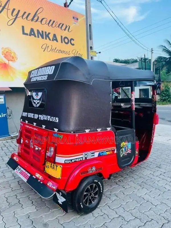 Bajaj RE 4 stroke 2014
