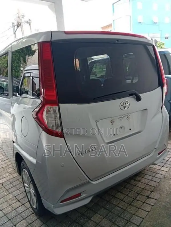 Toyota Roomy X Grade 2024