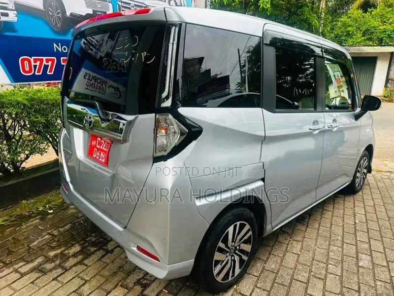 Toyota Roomy G Custom 2025