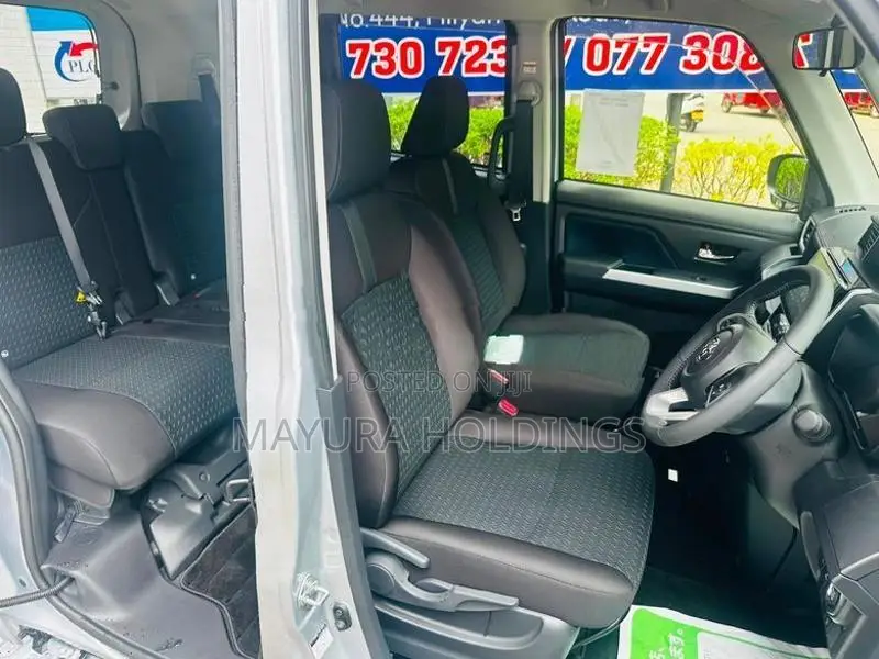 Toyota Roomy G Custom 2025