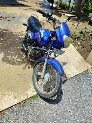 TVS Centra 2004