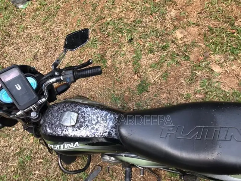 Bajaj Platina 125 2011