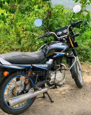 Bajaj CT100 2005