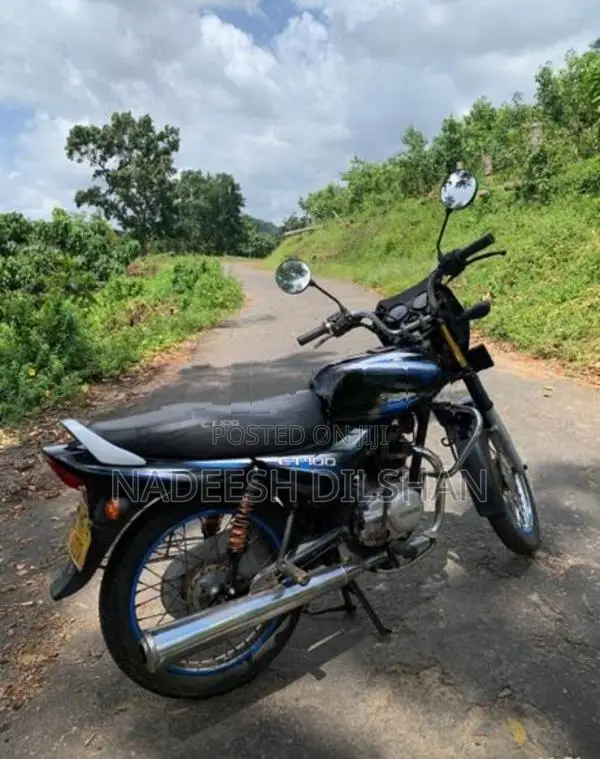 Bajaj CT100 2005