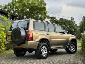 Nissan Patrol 4200cc TD42 Diesal 2014