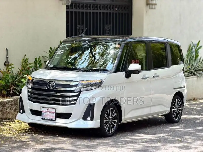Toyota Roomy GT Custom 2026
