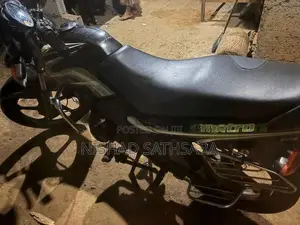 TVS Metro 2015