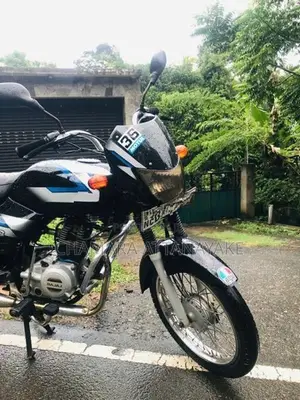 Bajaj CT100 2013