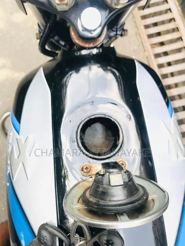 Bajaj CT100 2013