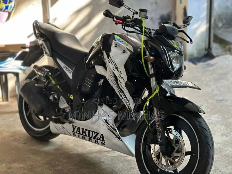 Yamaha FZS V1 2014