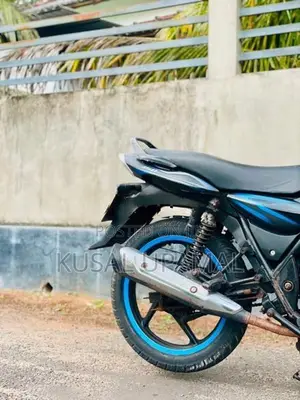 Bajaj Discover discovery 150 2012
