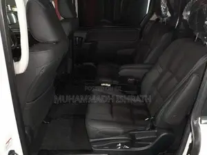 Toyota Voxy 2015