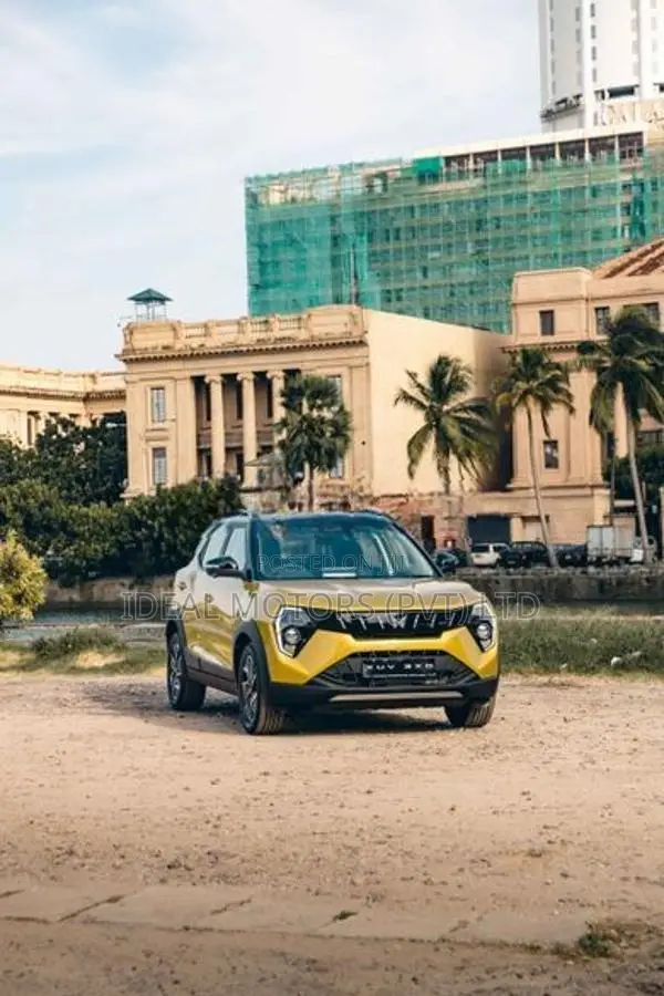 Mahindra XUV 3XO AX7L 2026