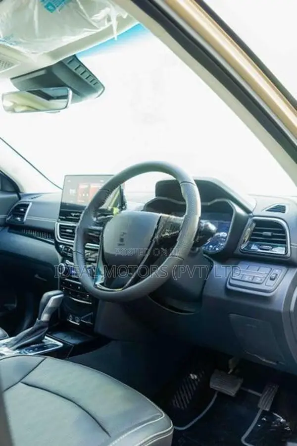 Mahindra XUV 3XO AX7L 2026