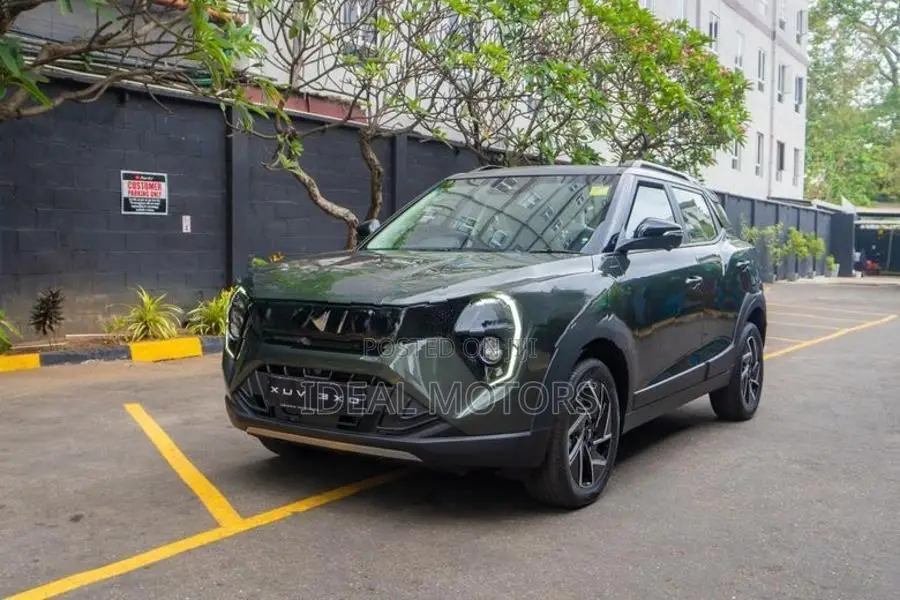 Mahindra XUV 3XO AX7L 2026
