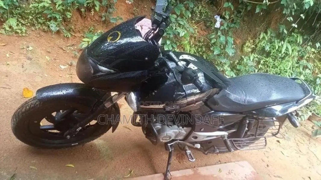 Bajaj Pulsar 150 2016