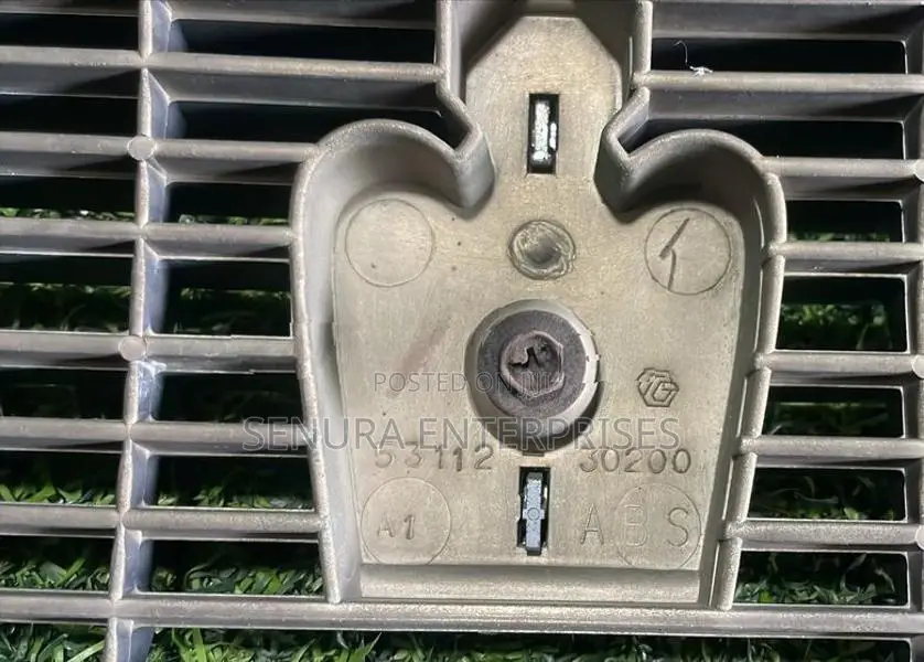 Toyota Crown UZS14S Shell
