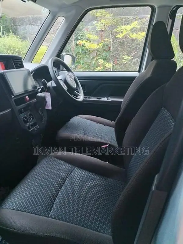 Toyota Roomy 2025