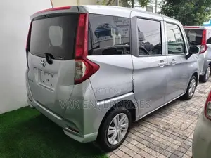 Toyota Roomy 2023