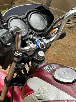 Bajaj CT100 2006
