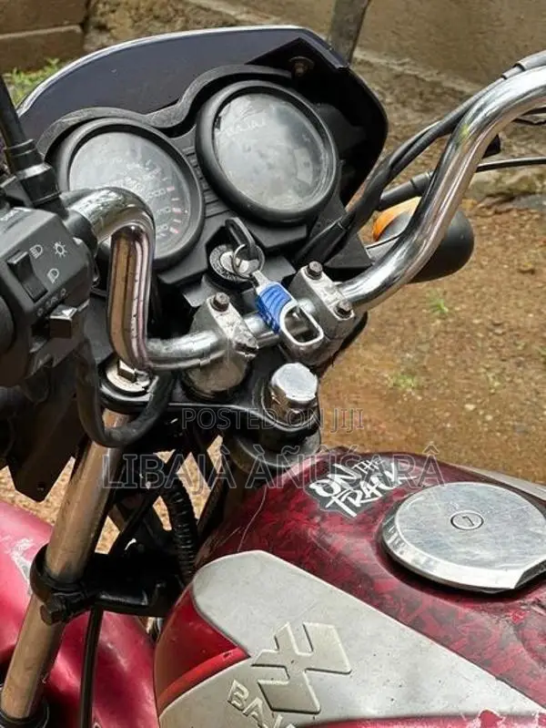 Bajaj CT100 2006