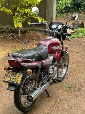 Bajaj CT100 2006