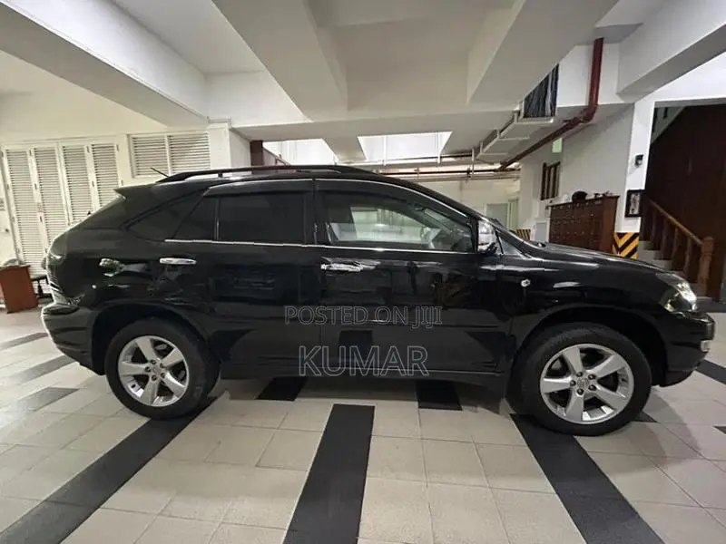 Lexus NX300H 2003