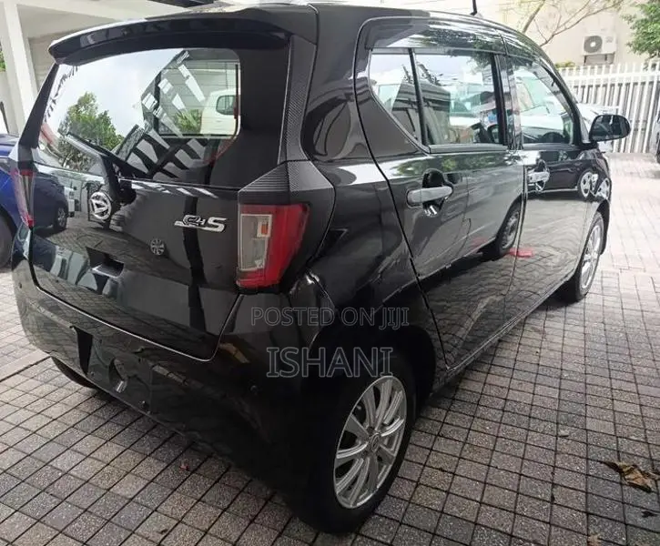 Daihatsu Mira 2024