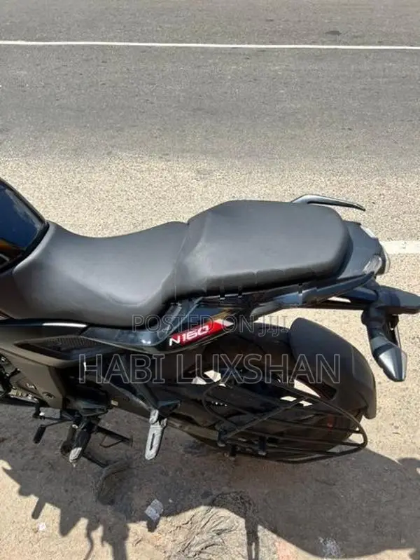 Bajaj Pulsar N160 2025