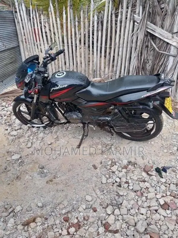 Bajaj Pulsar 150 2017