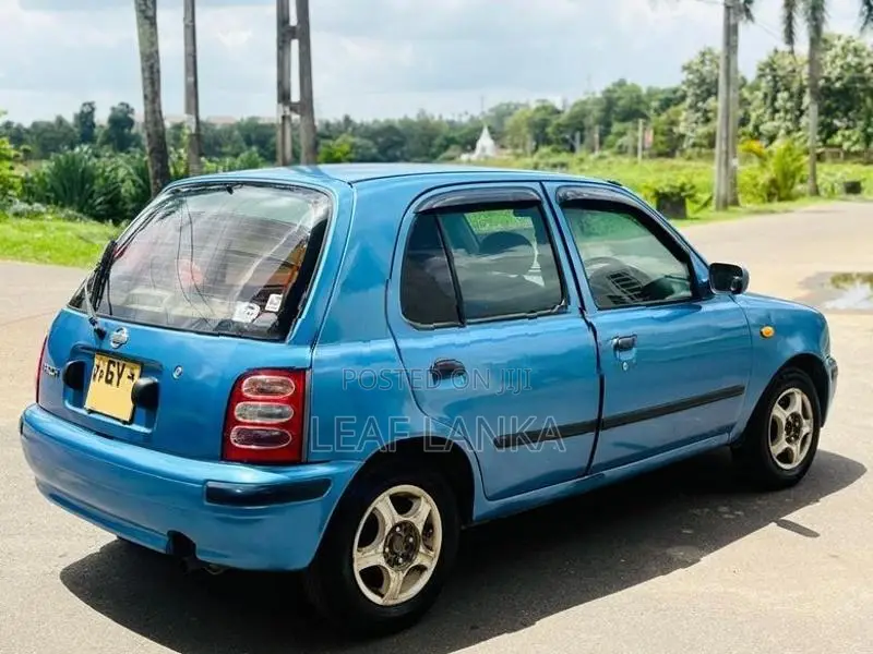 Nissan March 2000