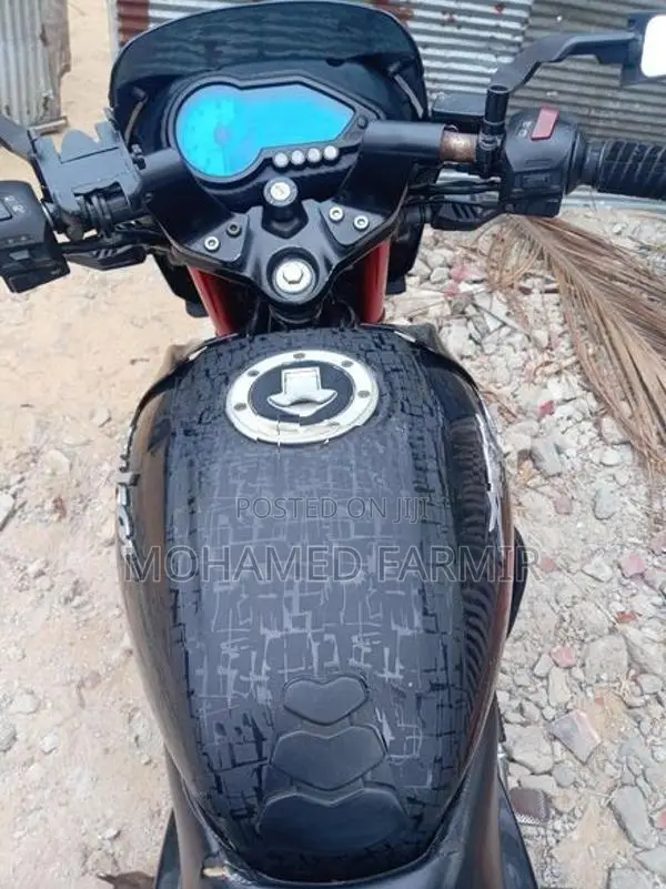 Bajaj Pulsar 150 2017