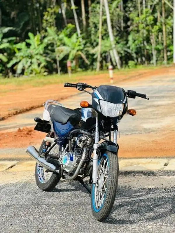 Bajaj CT100 2005