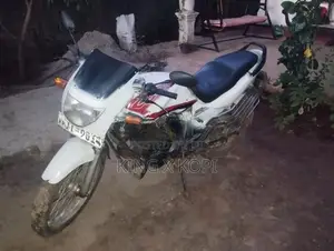 Honda CB Trigger Star 2000
