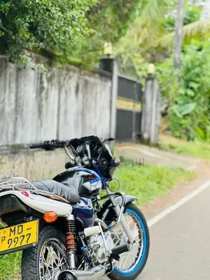 Bajaj CT100 2005