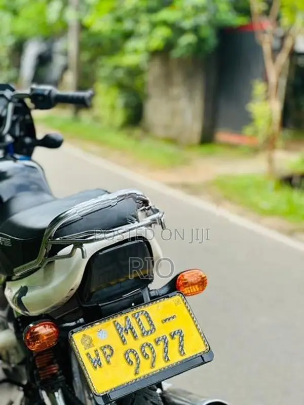 Bajaj CT100 2005