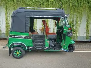 Bajaj RE 2015
