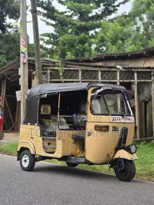 Bajaj RE 1995