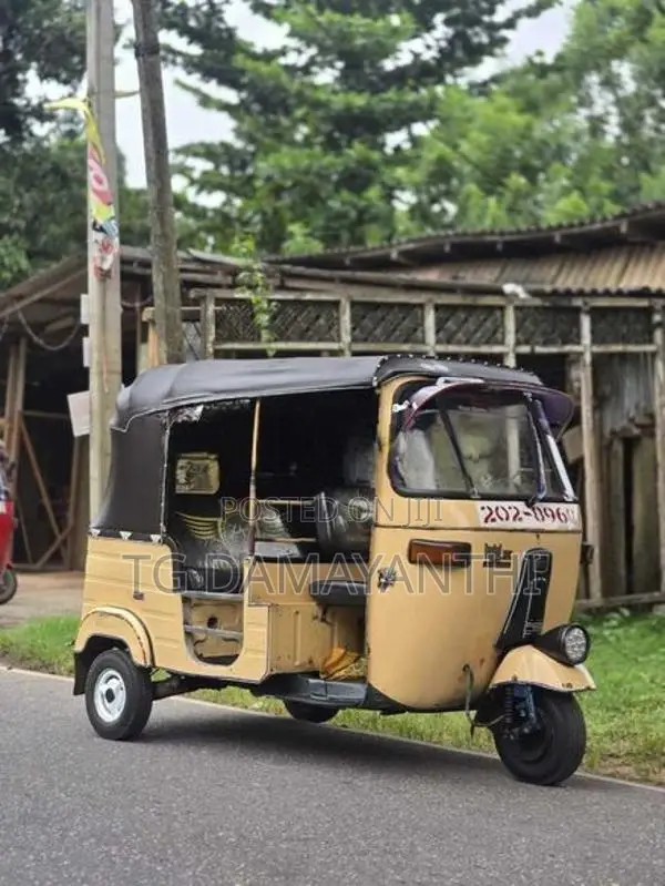 Bajaj RE 1995