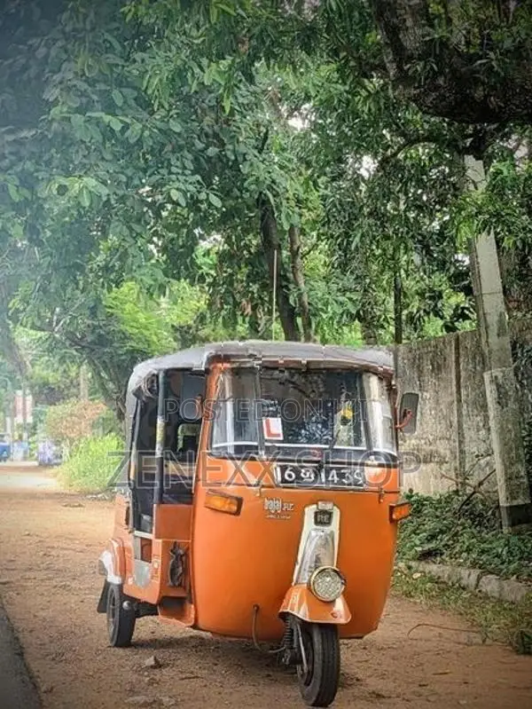 Bajaj RE 1989