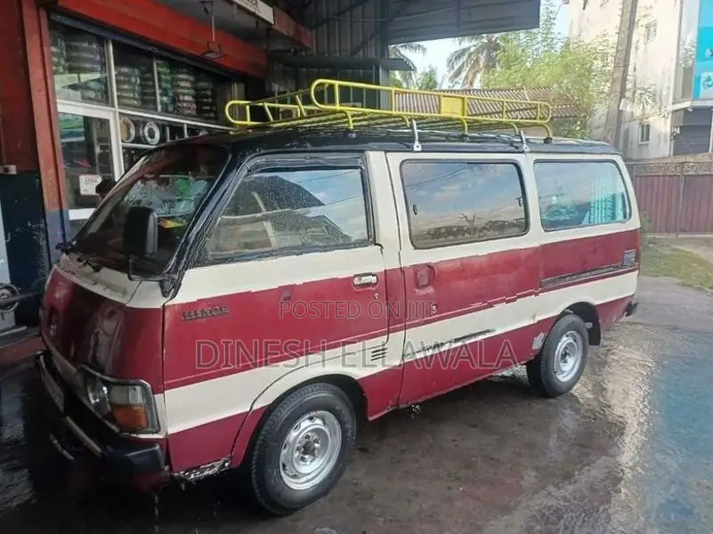 Toyota Noah LH 20 1988